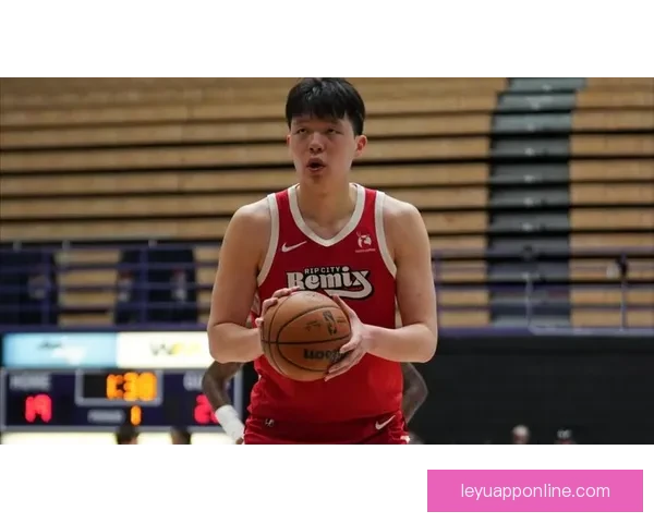 12.6秒关键绝杀杨瀚森奋力拼搏手臂血痕显现笑容依旧灿烂